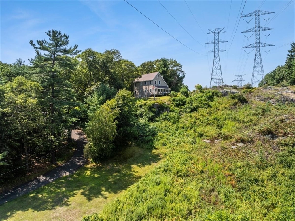 64 Richards Ave
