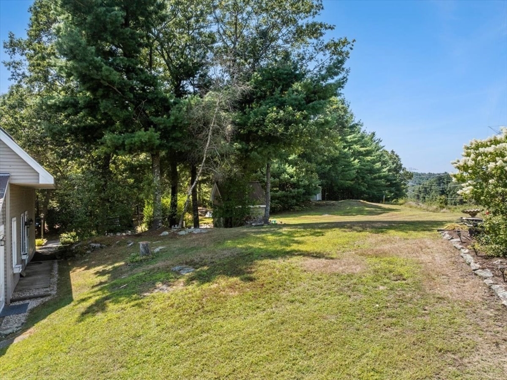 64 Richards Ave