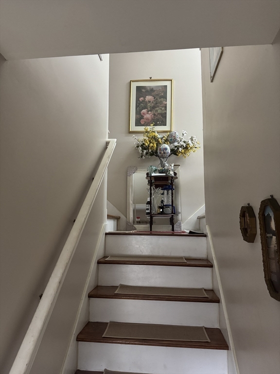 9 Marden Ave