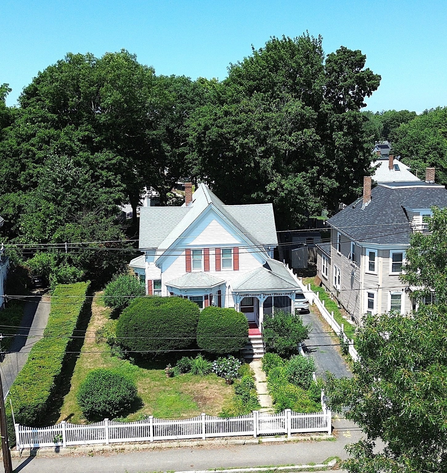 53 Moraine St
