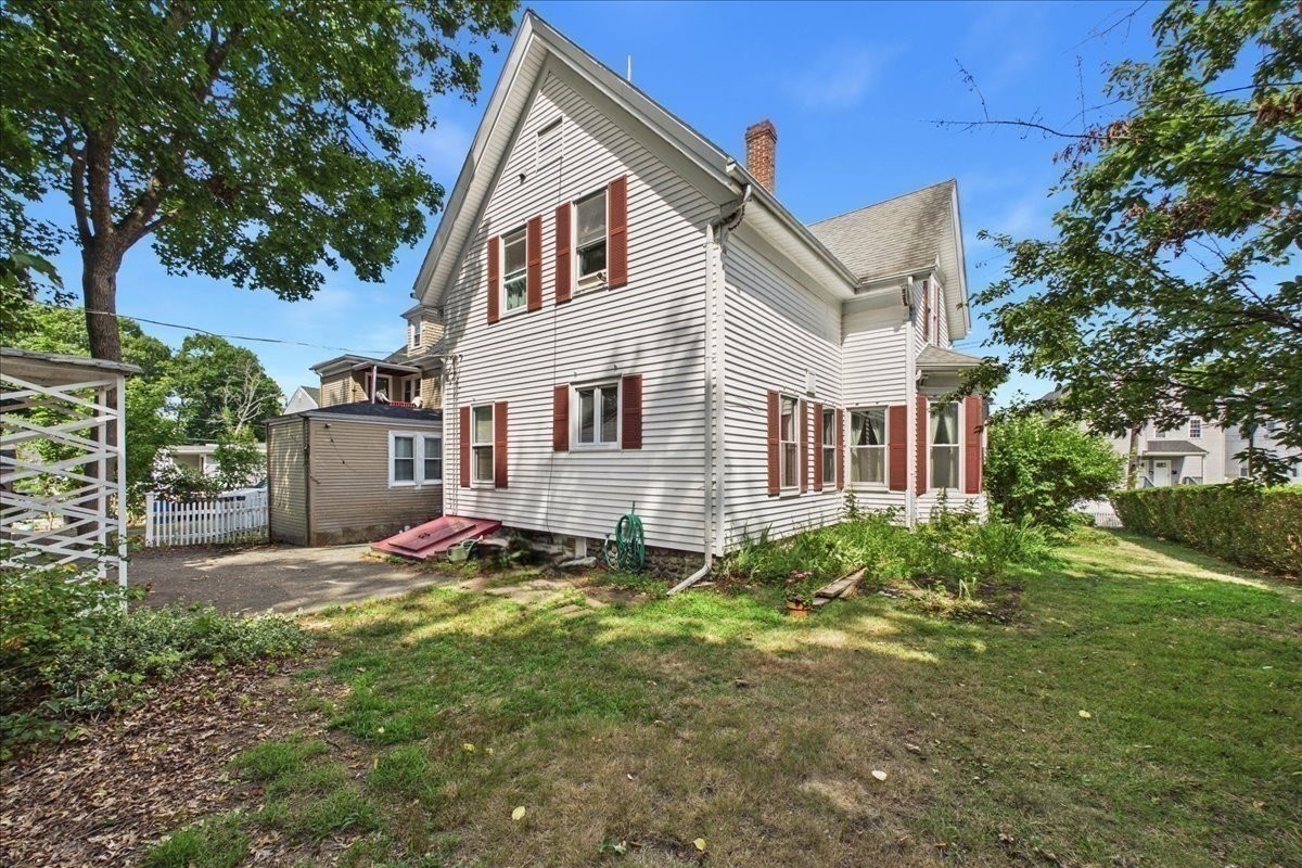 53 Moraine St