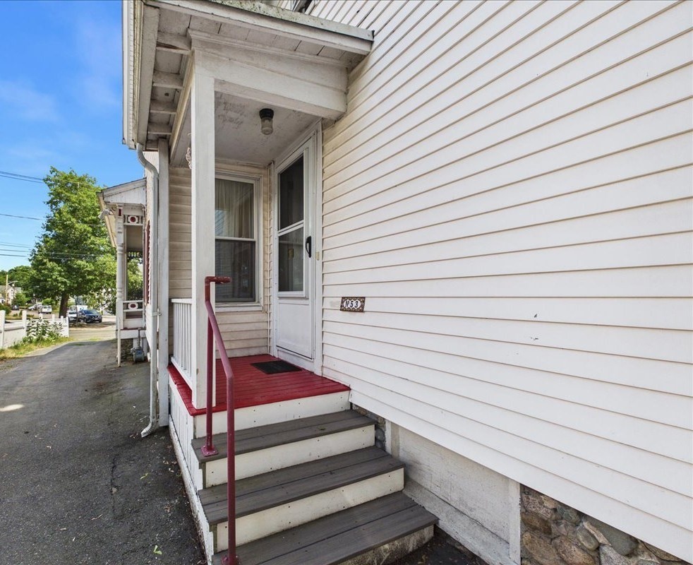53 Moraine St
