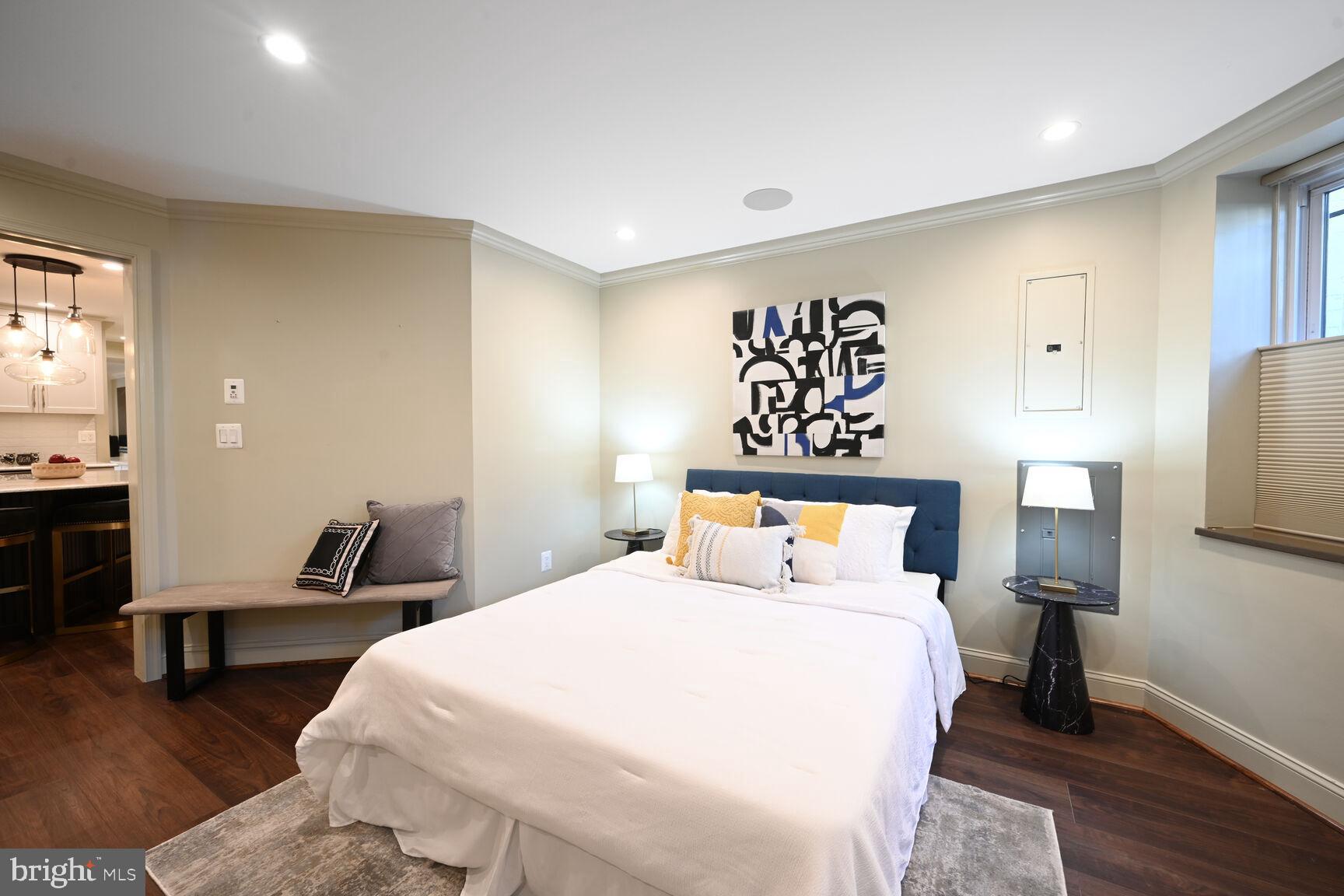 1353 EAST CAPITOL STREET SE