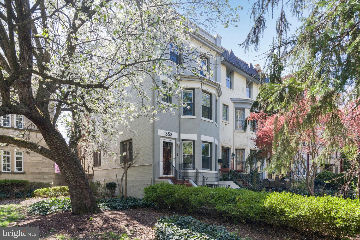 1353 EAST CAPITOL STREET SE