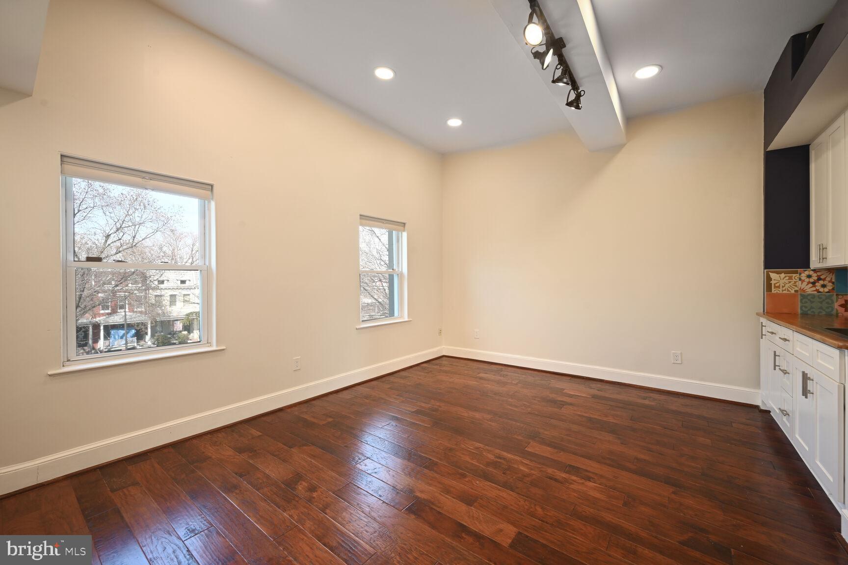 1353 EAST CAPITOL STREET SE