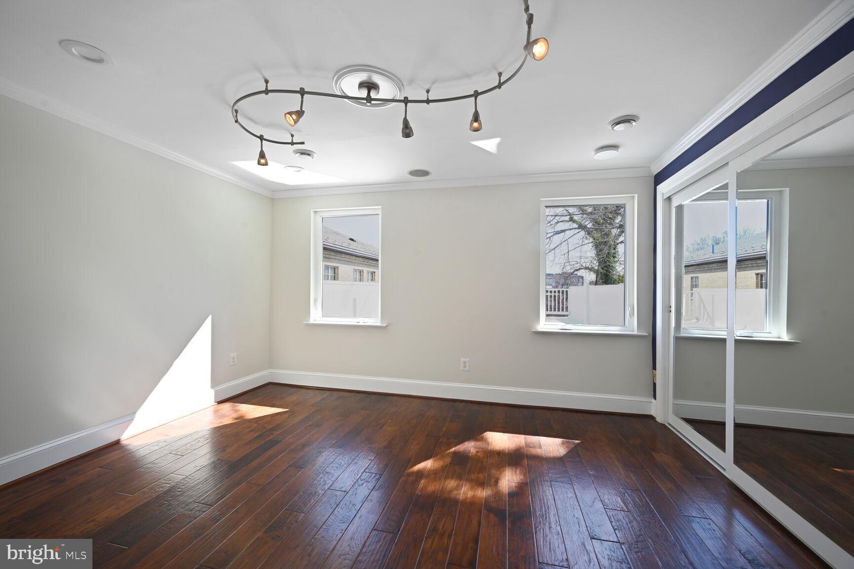 1353 EAST CAPITOL STREET SE