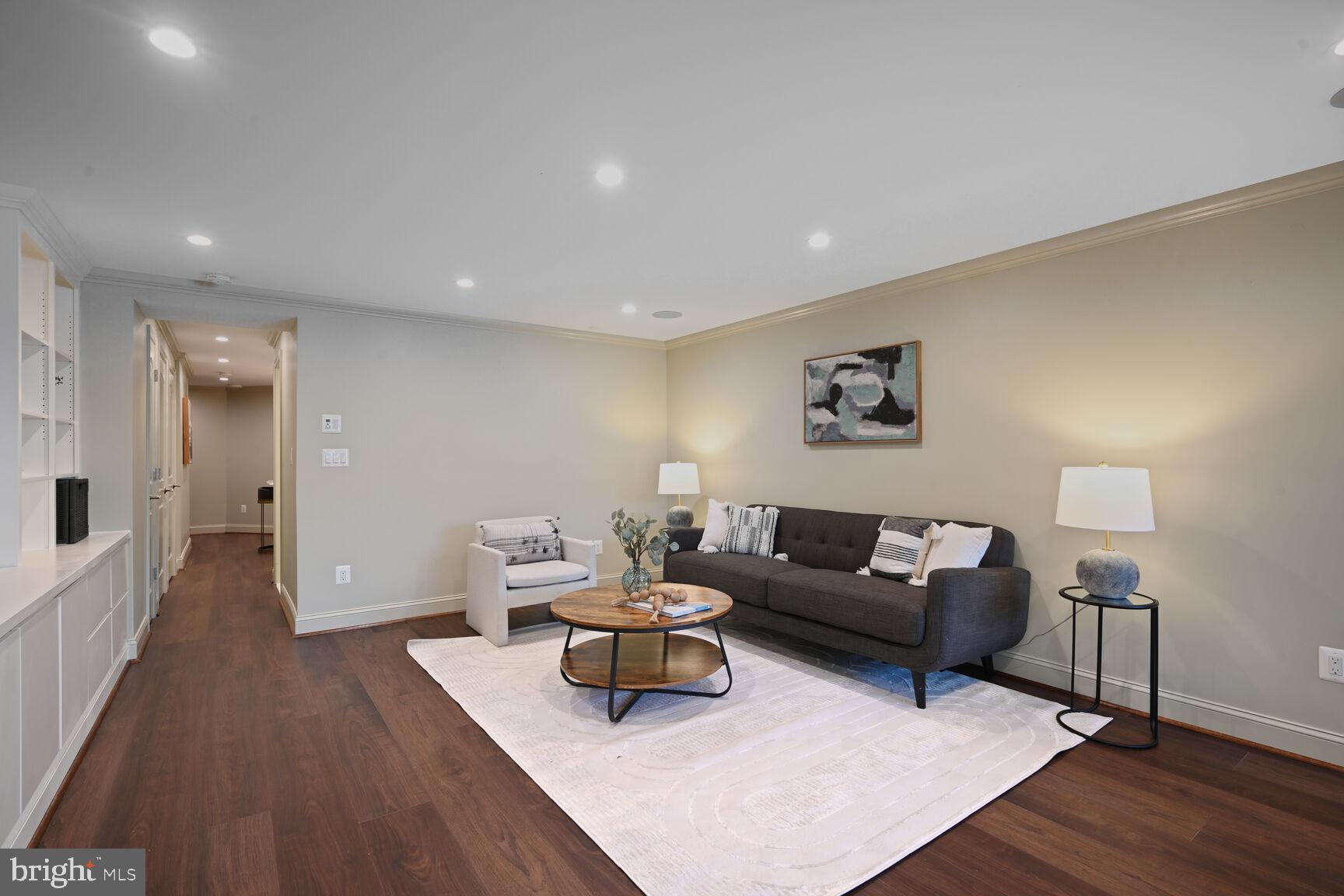 1353 EAST CAPITOL STREET SE