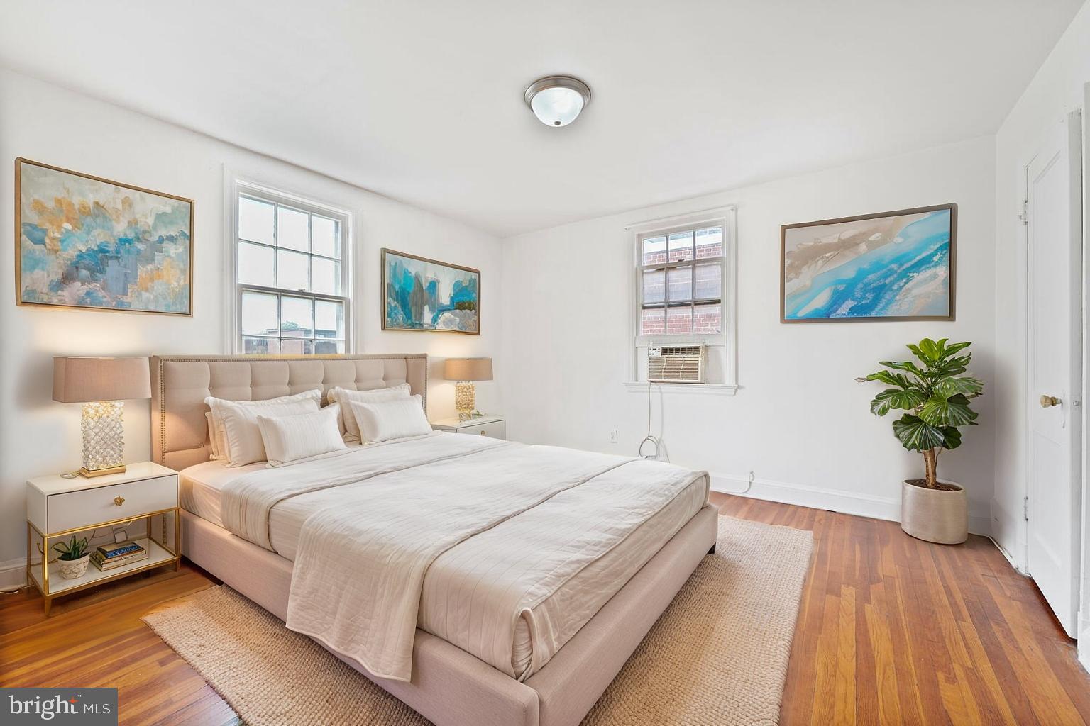 212 DIVISION AVENUE NE