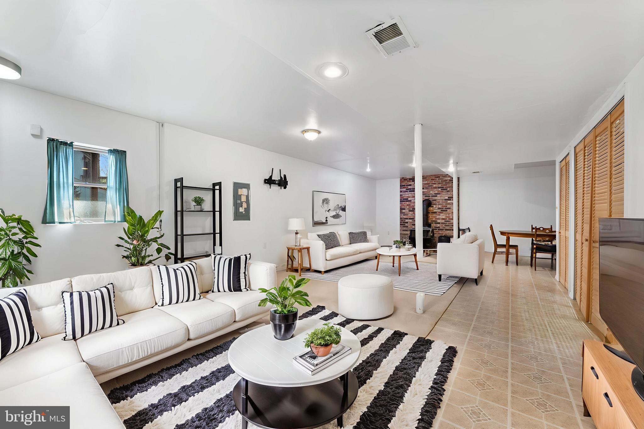 11624 DEADWOOD DRIVE