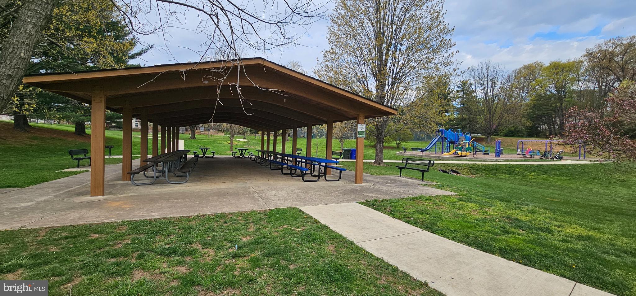 17028 BRIARDALE ROAD