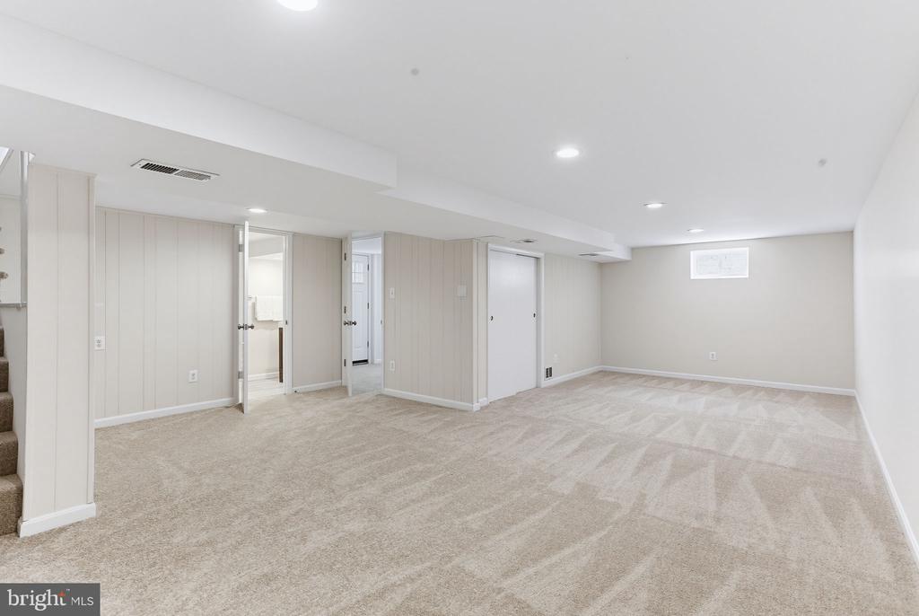 11517 SOWARD DRIVE