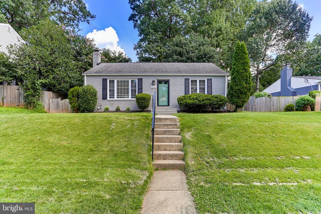 11517 SOWARD DRIVE