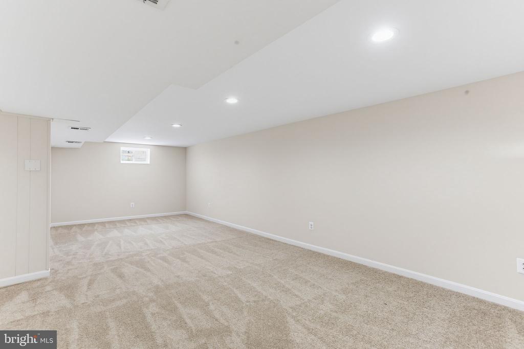 11517 SOWARD DRIVE