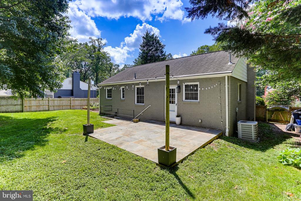 11517 SOWARD DRIVE