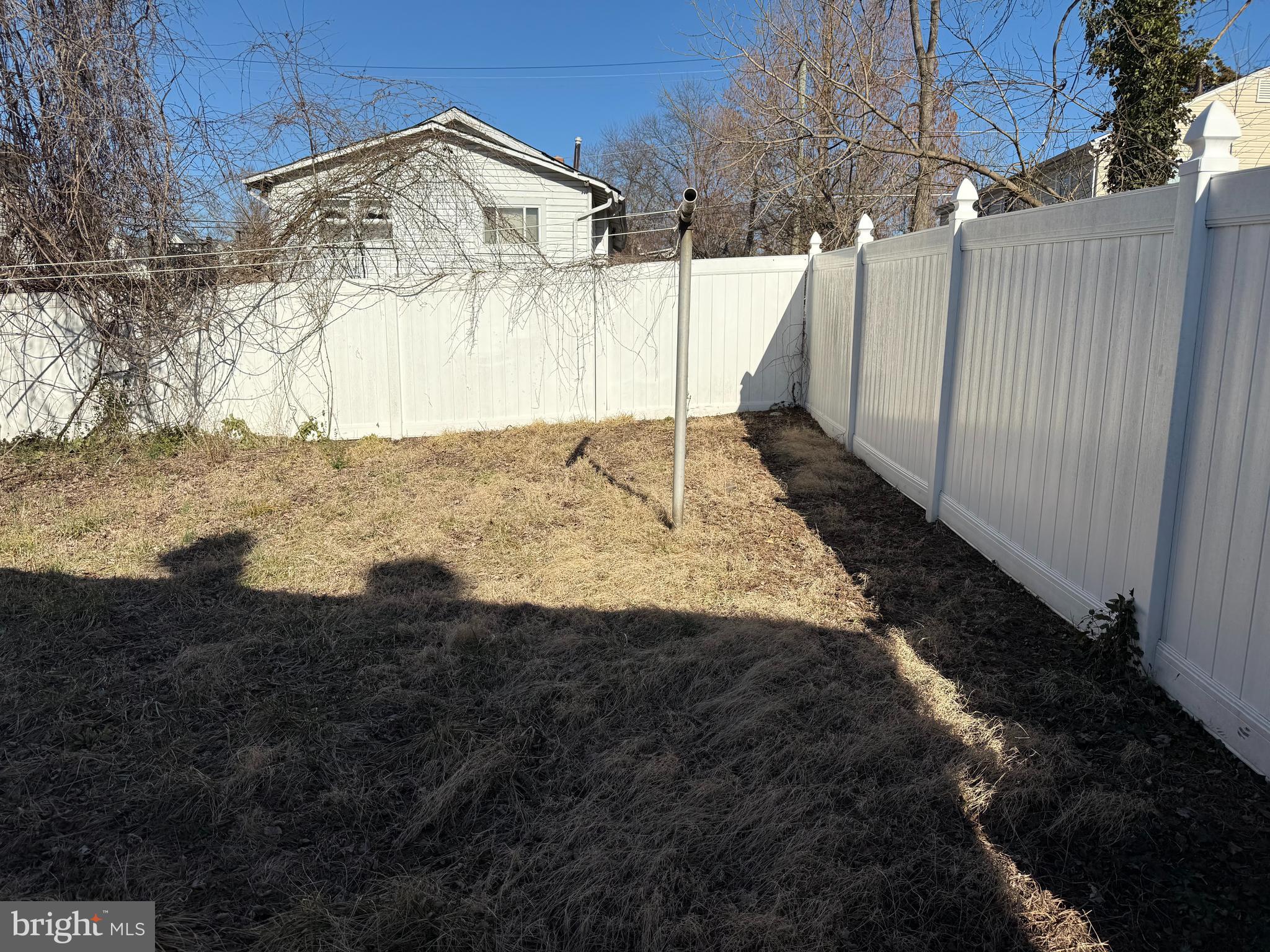 505 CEDARLEAF AVENUE