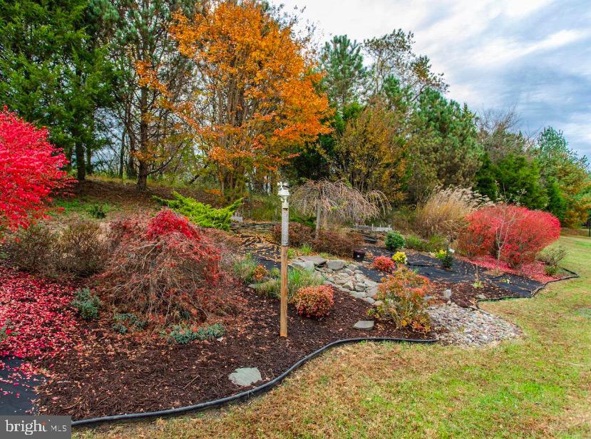 146 MEADOWVIEW LANE