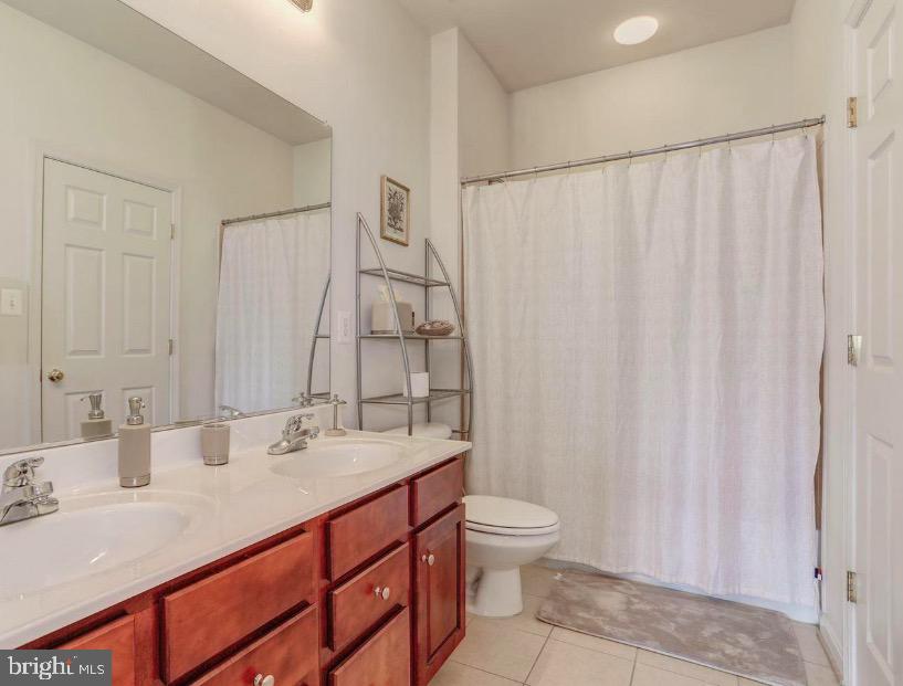 146 MEADOWVIEW LANE