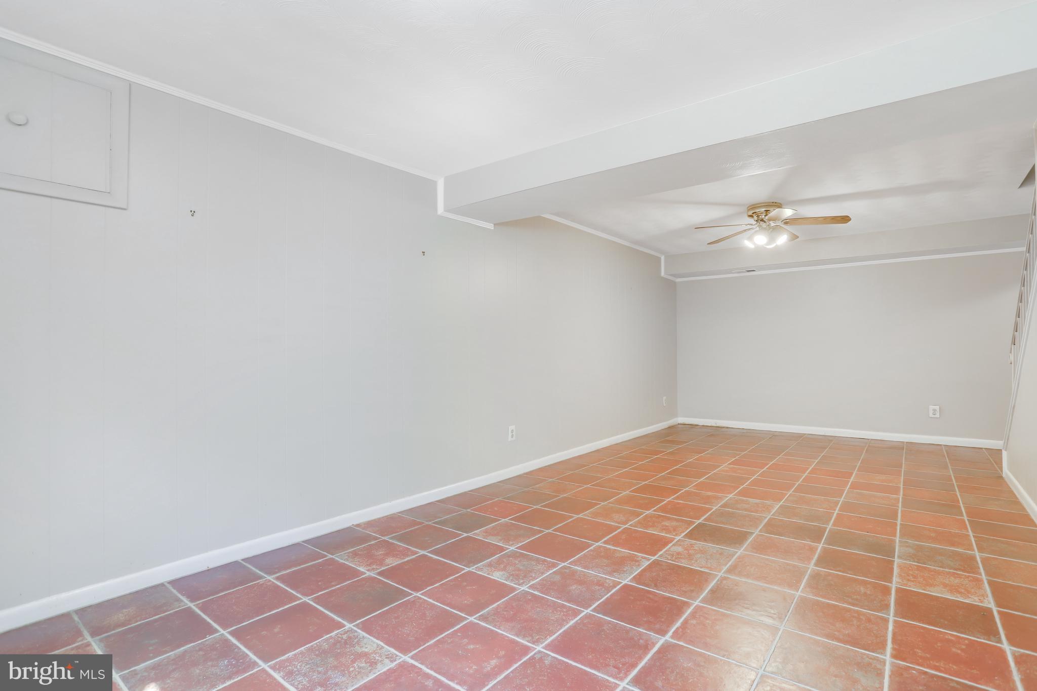 7224 VAN NESS COURT