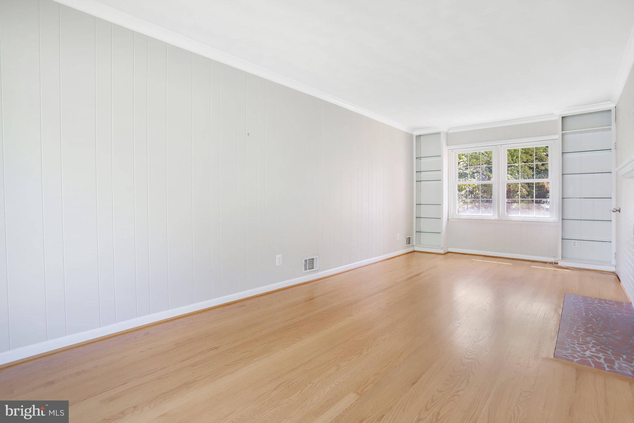 7224 VAN NESS COURT