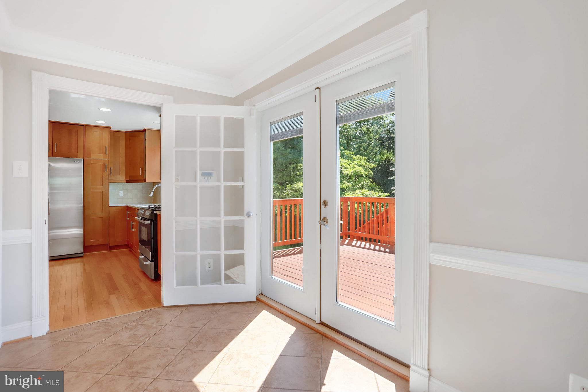 7224 VAN NESS COURT