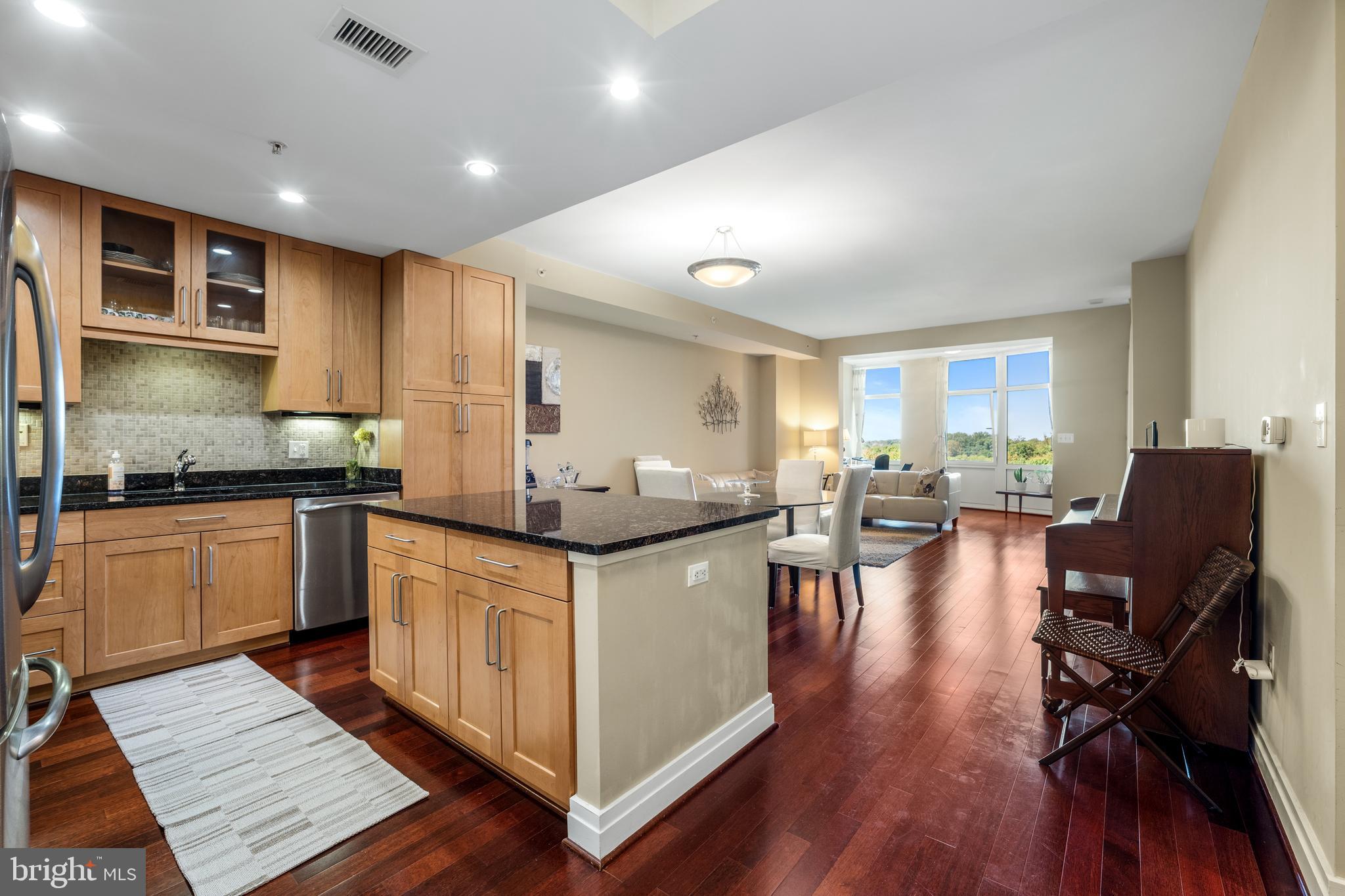 8220 CRESTWOOD HEIGHTS DRIVE 701