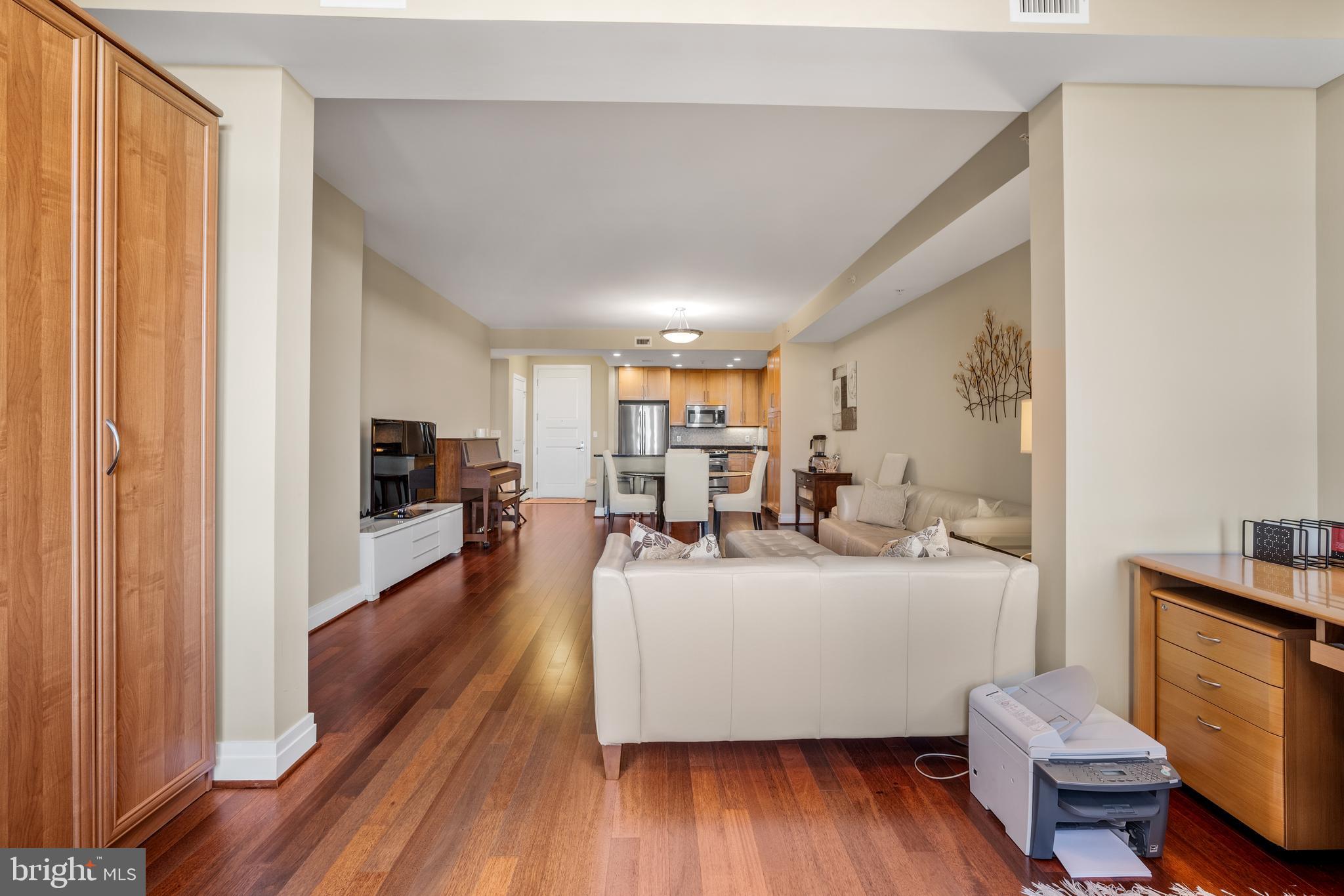 8220 CRESTWOOD HEIGHTS DRIVE 701