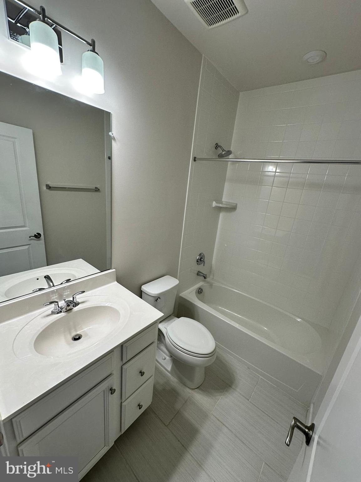 9889 HOPKINS LOOP