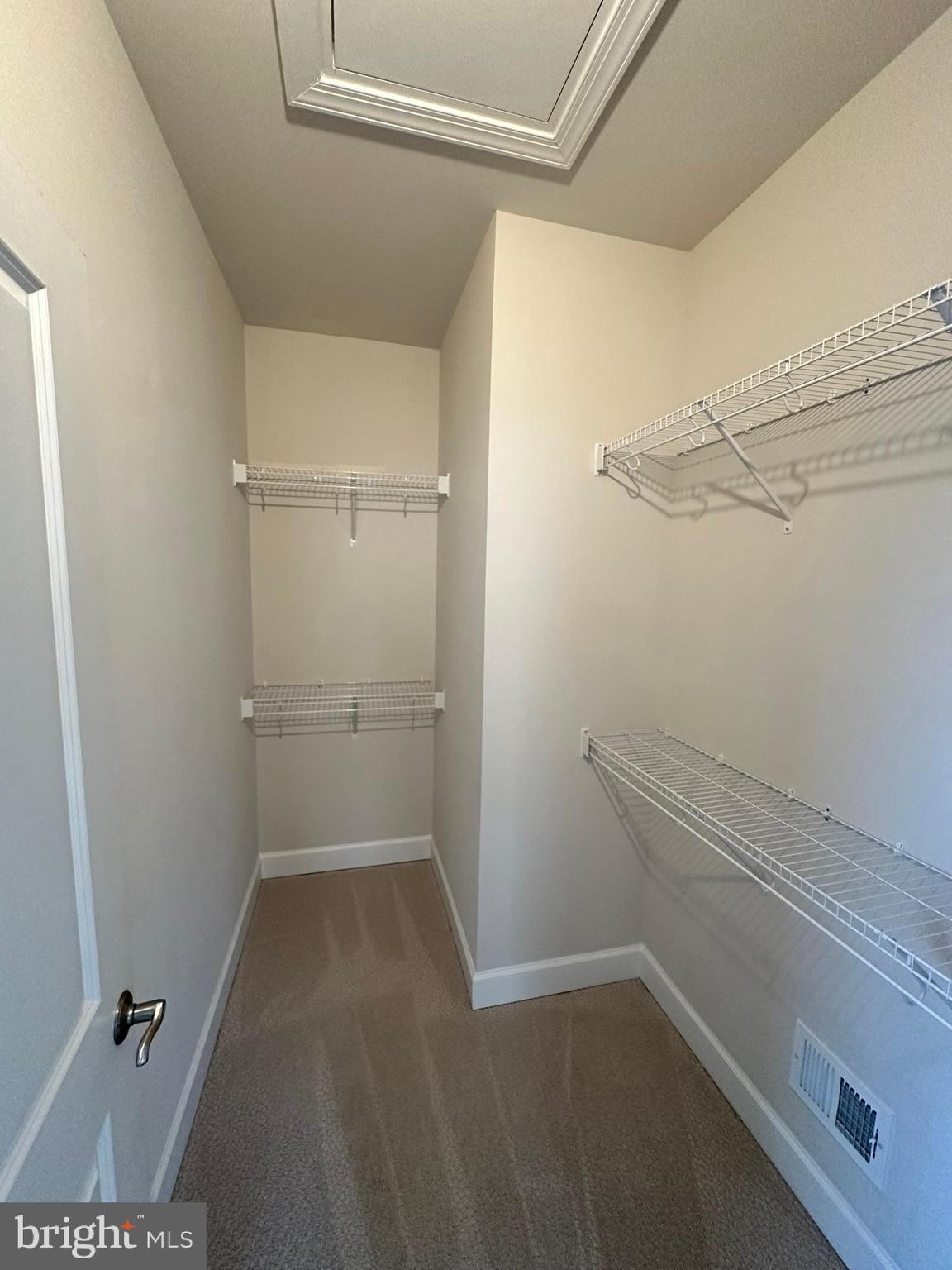 9889 HOPKINS LOOP