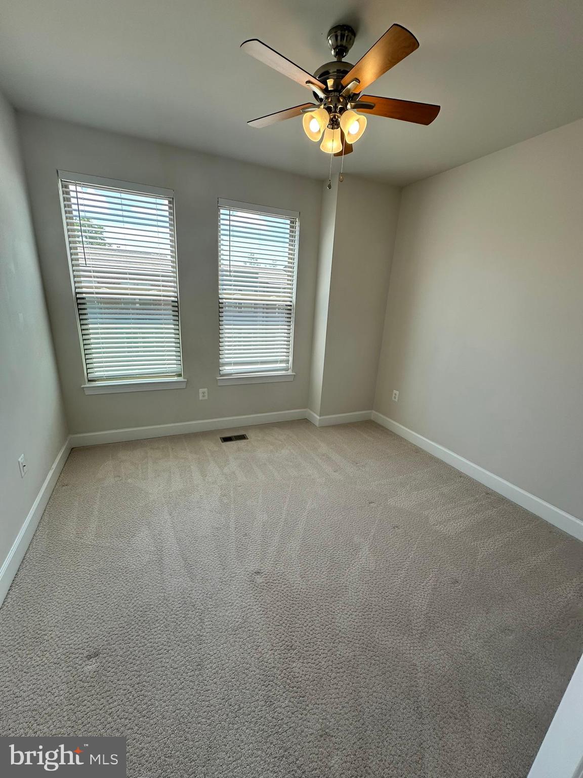 9889 HOPKINS LOOP