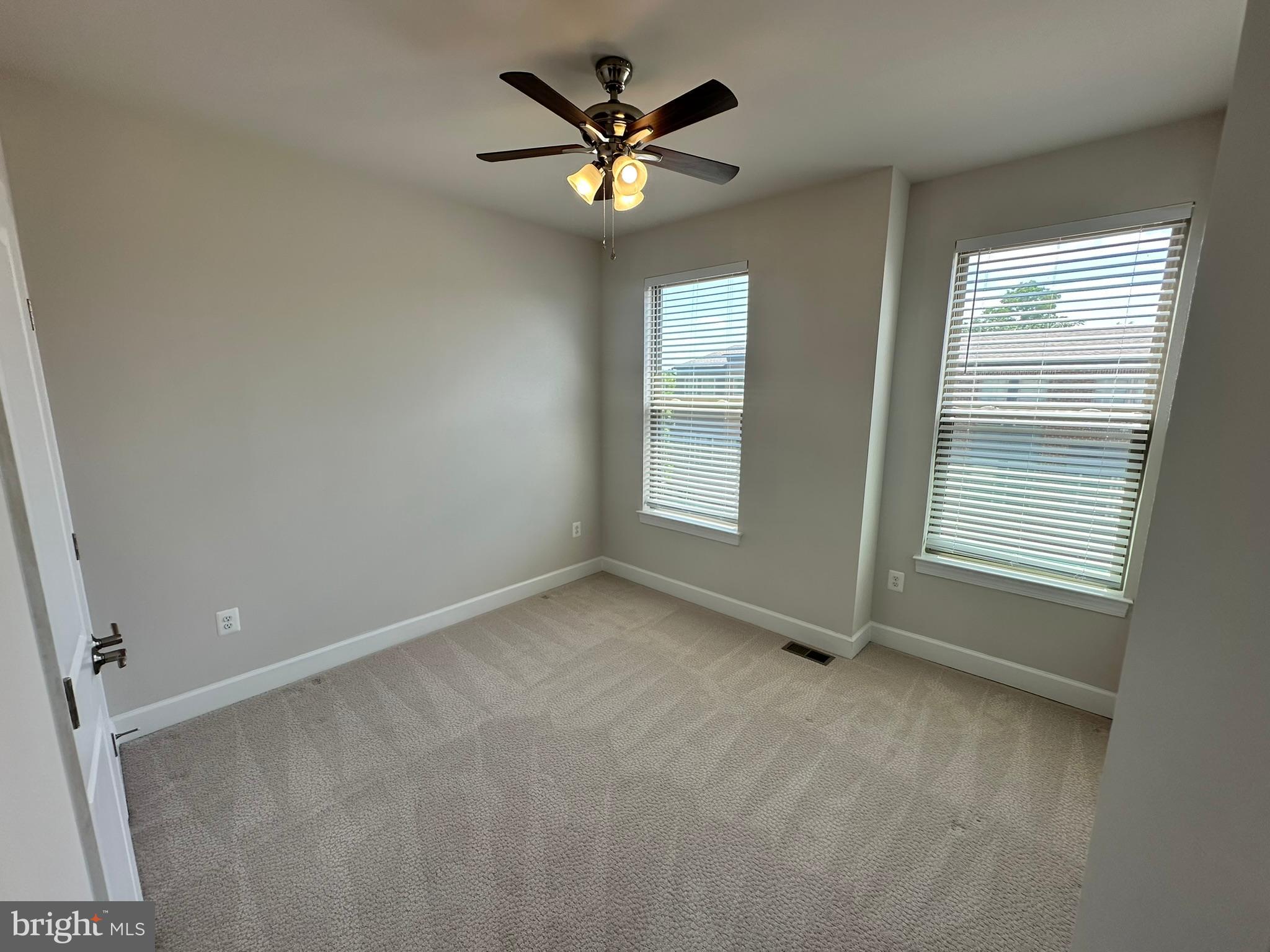 9889 HOPKINS LOOP