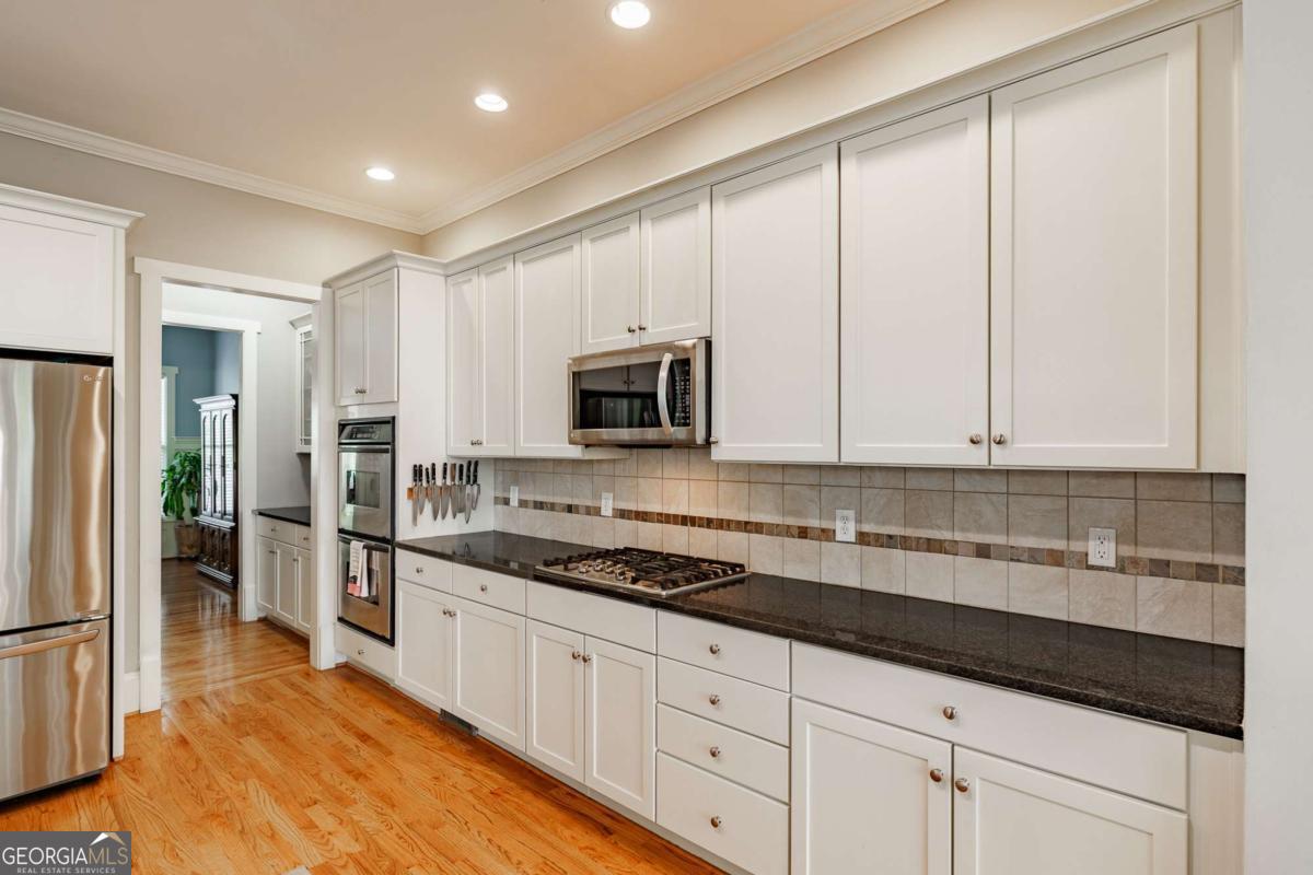 163 Easy Street
