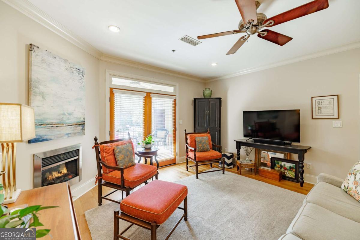 125 Woodlake Drive # 207
