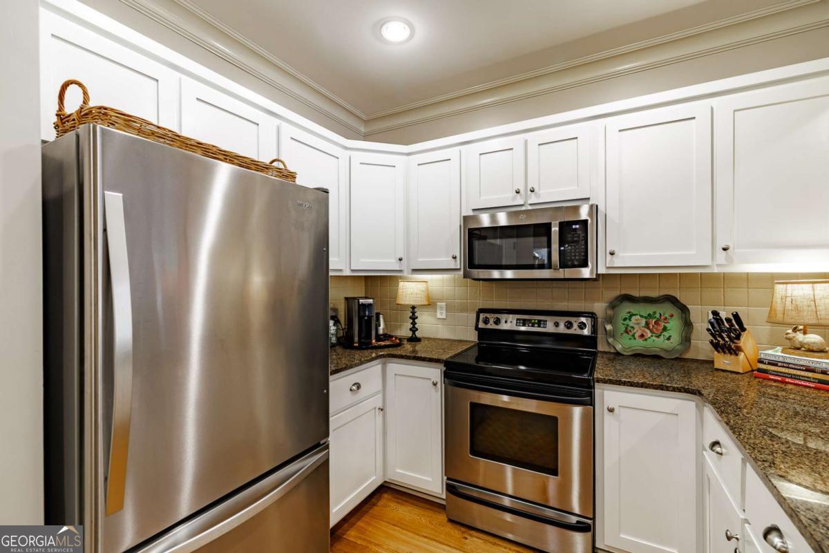 125 Woodlake Drive # 207