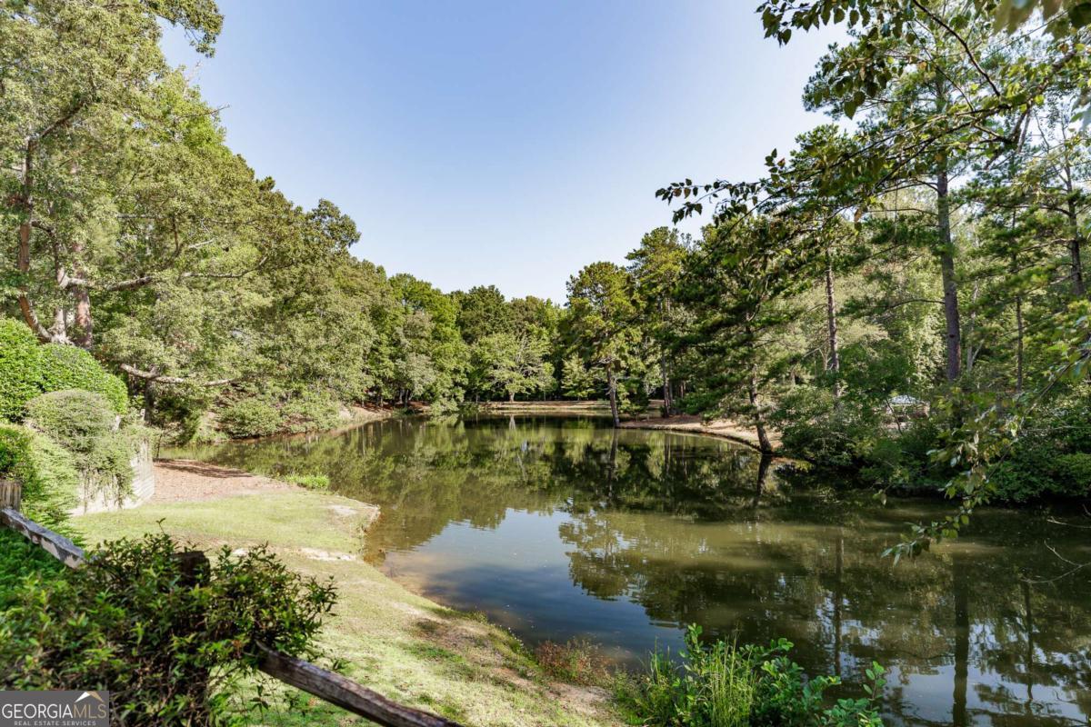 125 Woodlake Drive # 207