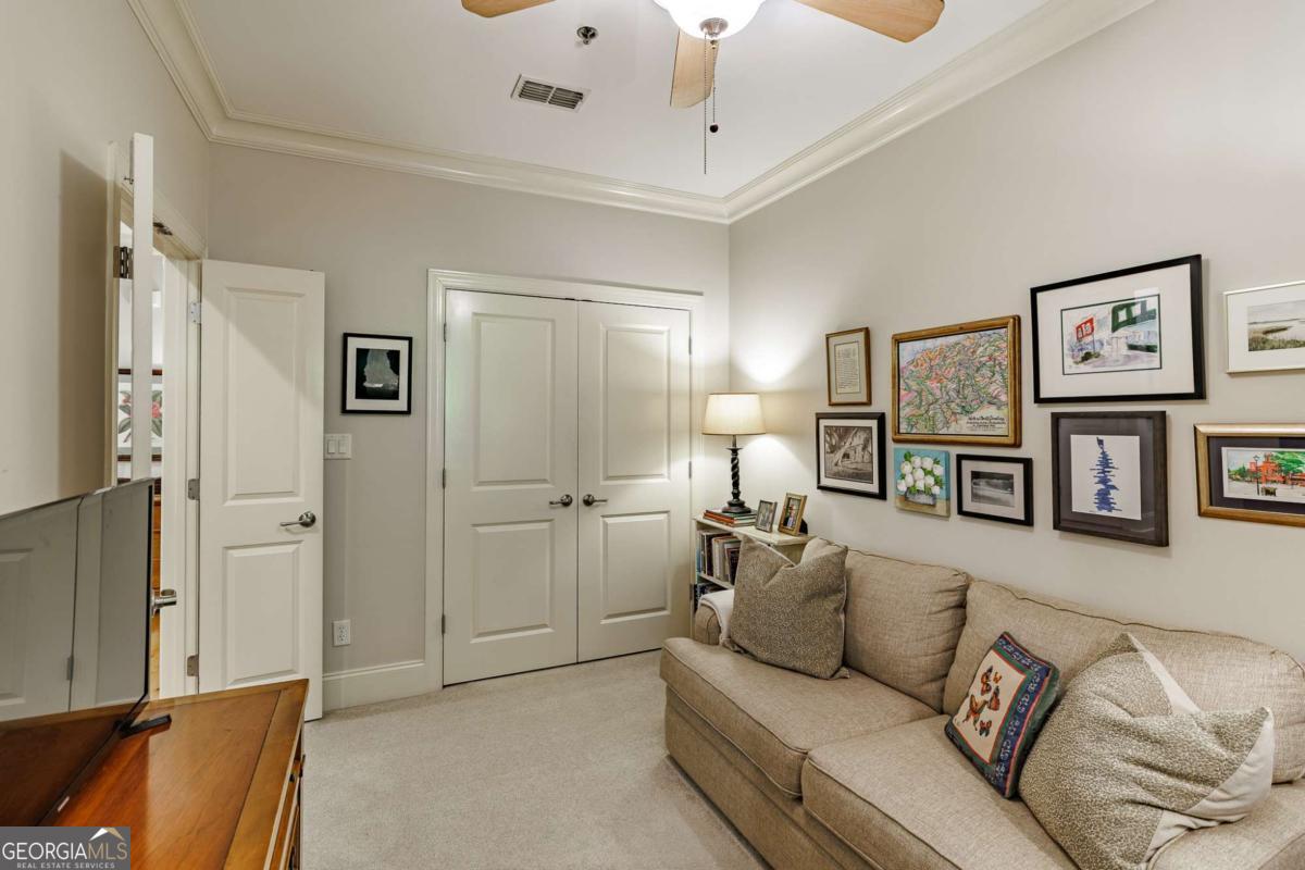 125 Woodlake Drive # 207