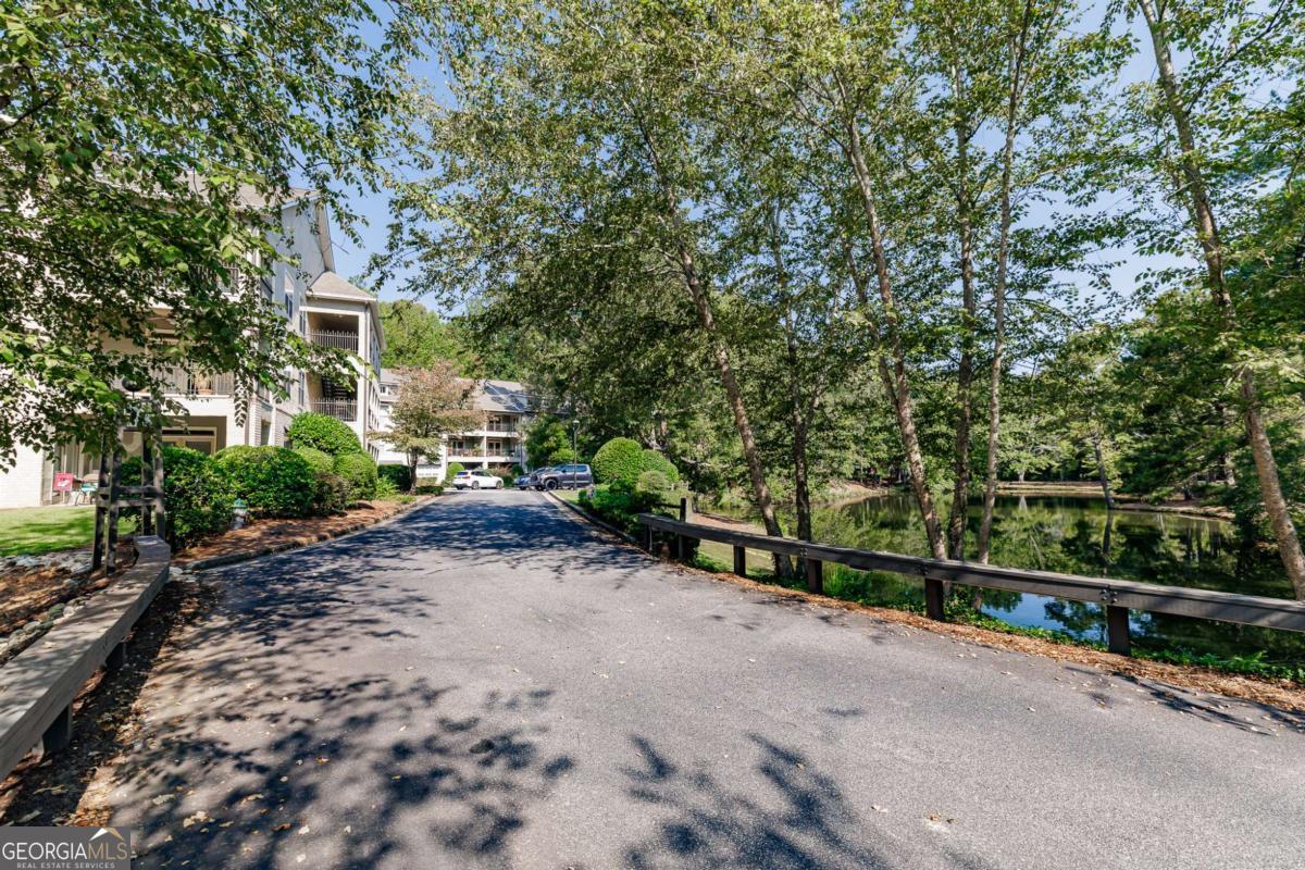 125 Woodlake Drive # 207