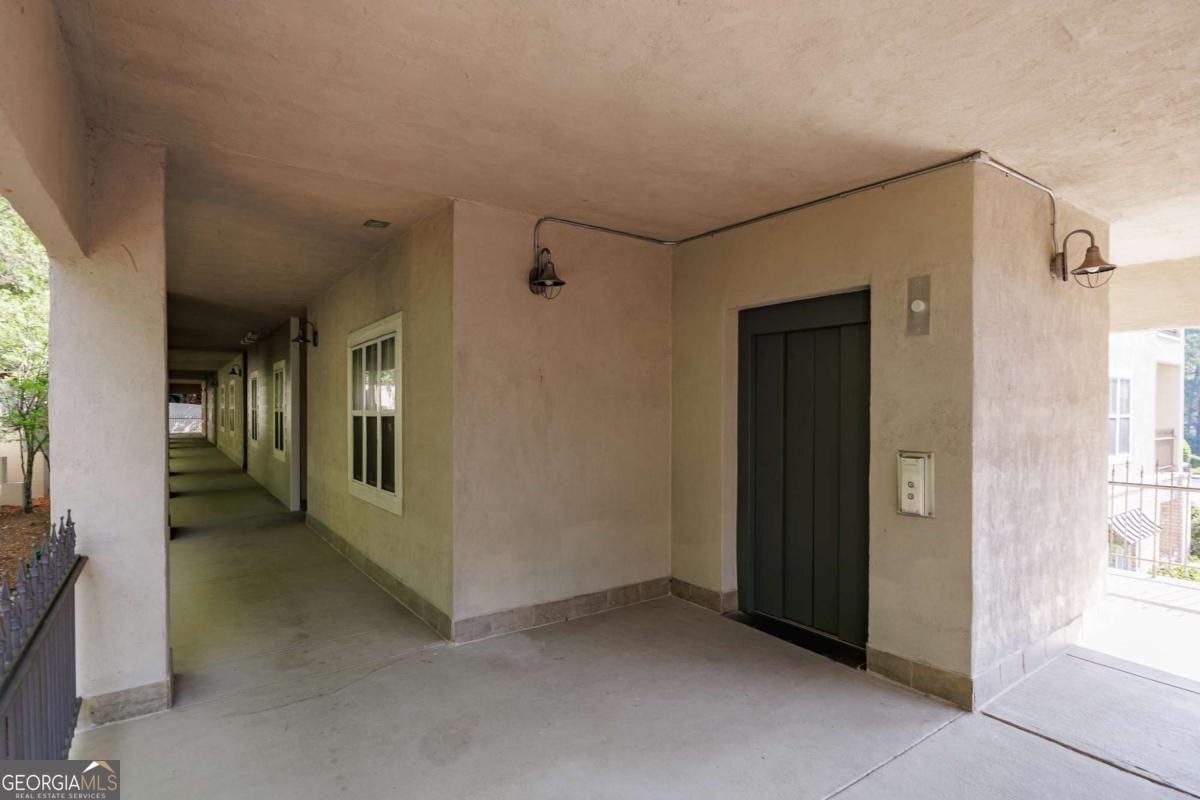 125 Woodlake Drive # 207