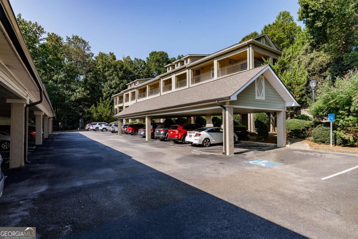 125 Woodlake Drive # 207