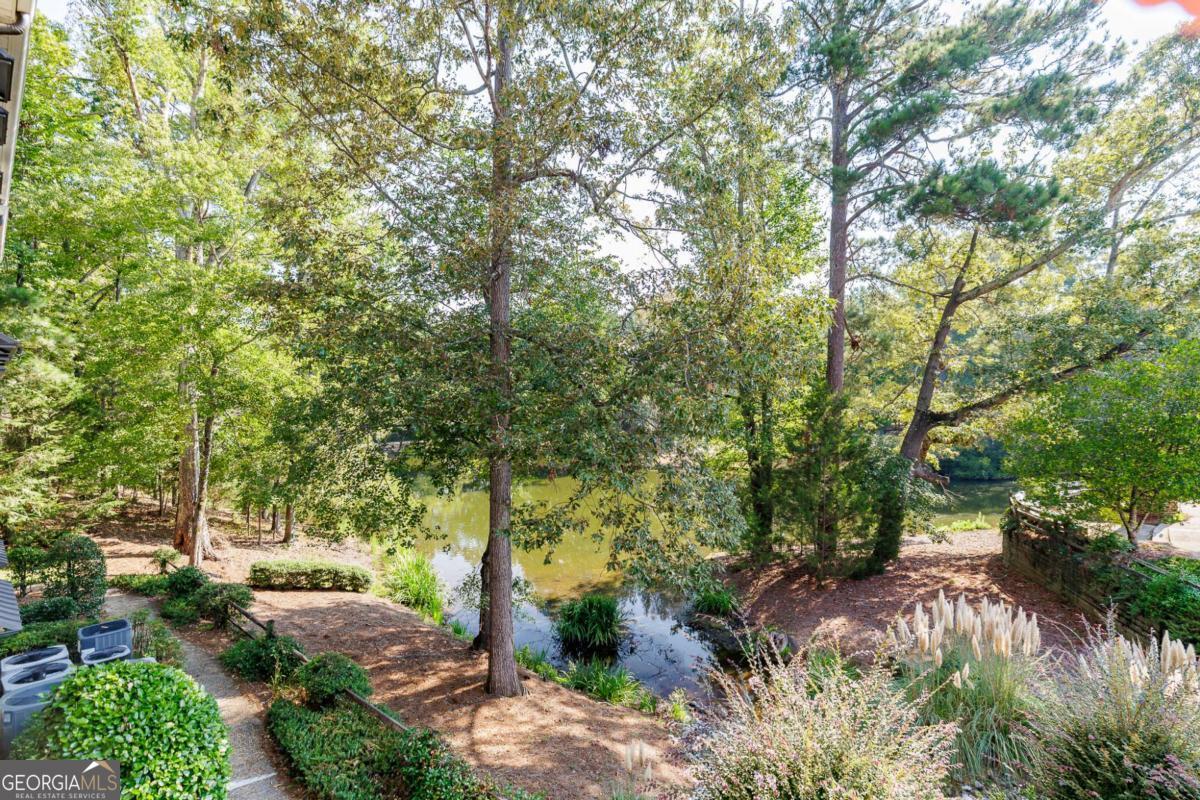 125 Woodlake Drive # 207
