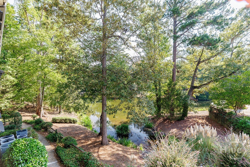 125 Woodlake Drive 207