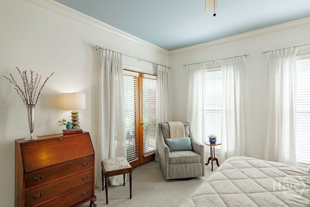 125 Woodlake Drive 207