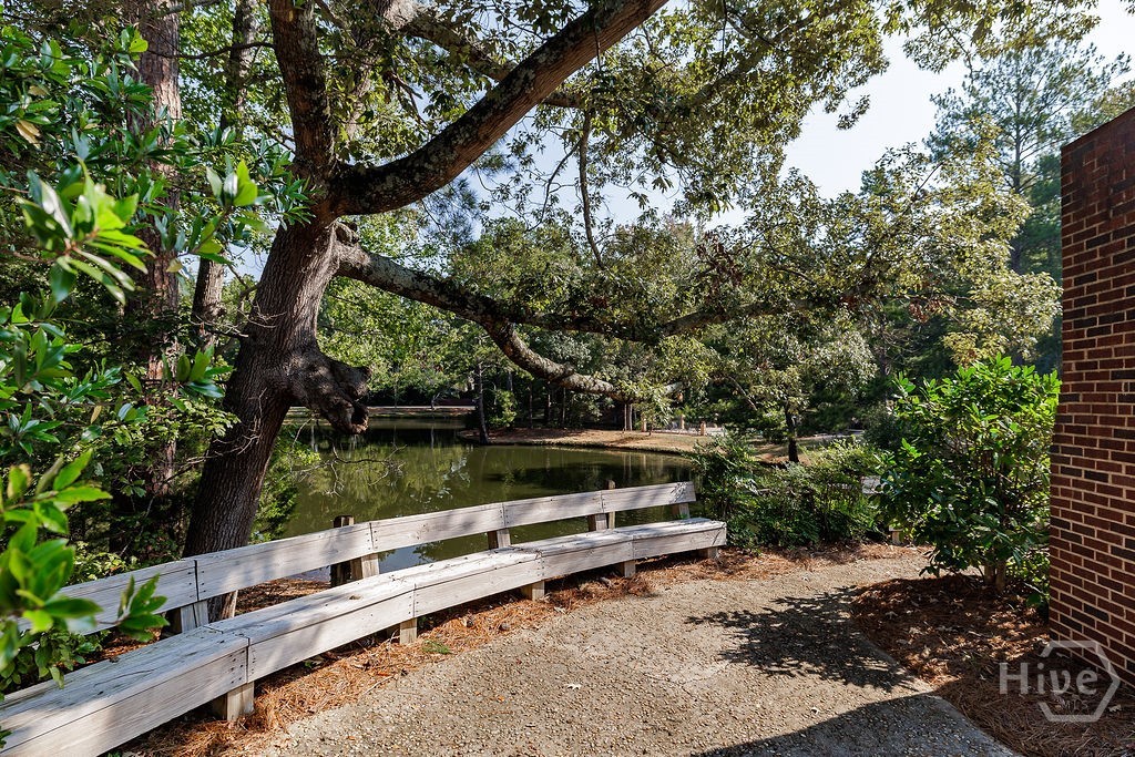 125 Woodlake Drive 207