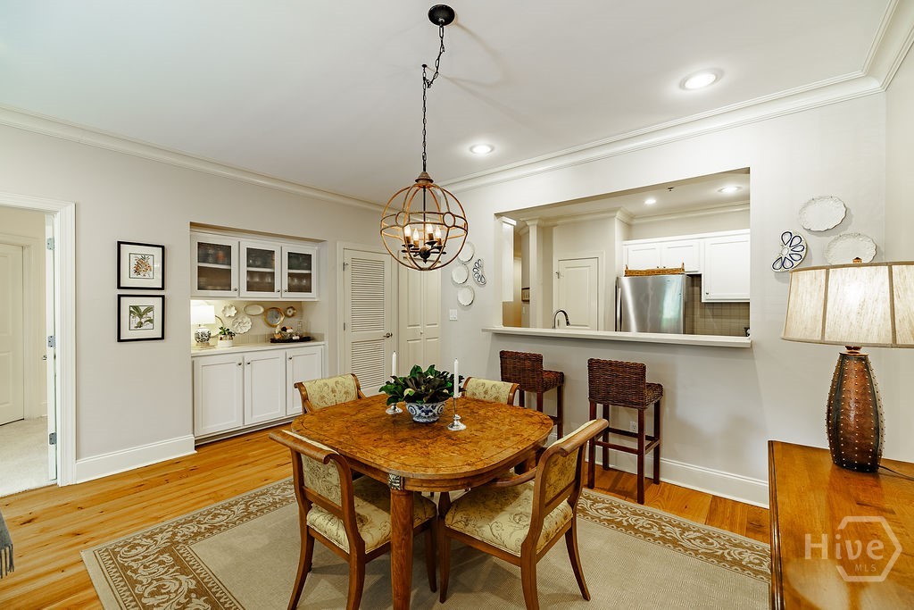 125 Woodlake Drive 207