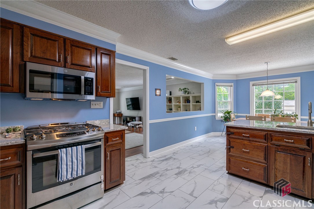 130 Woodhaven Ridge