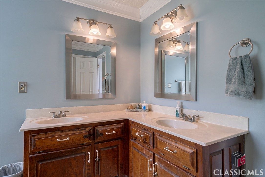 130 Woodhaven Ridge