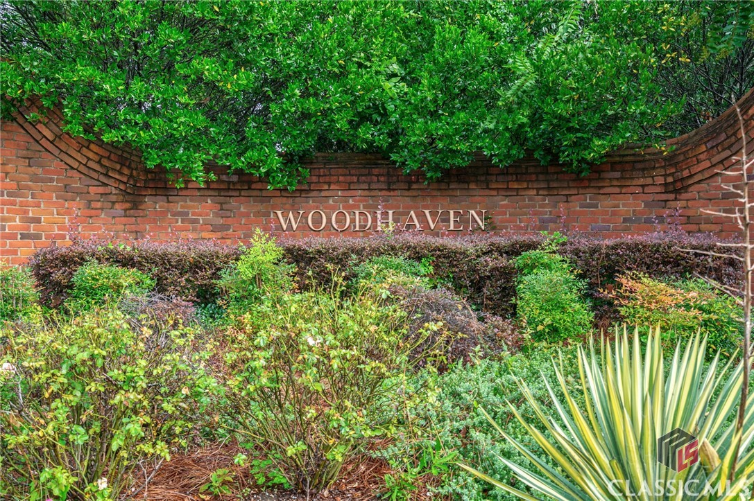 130 Woodhaven Ridge