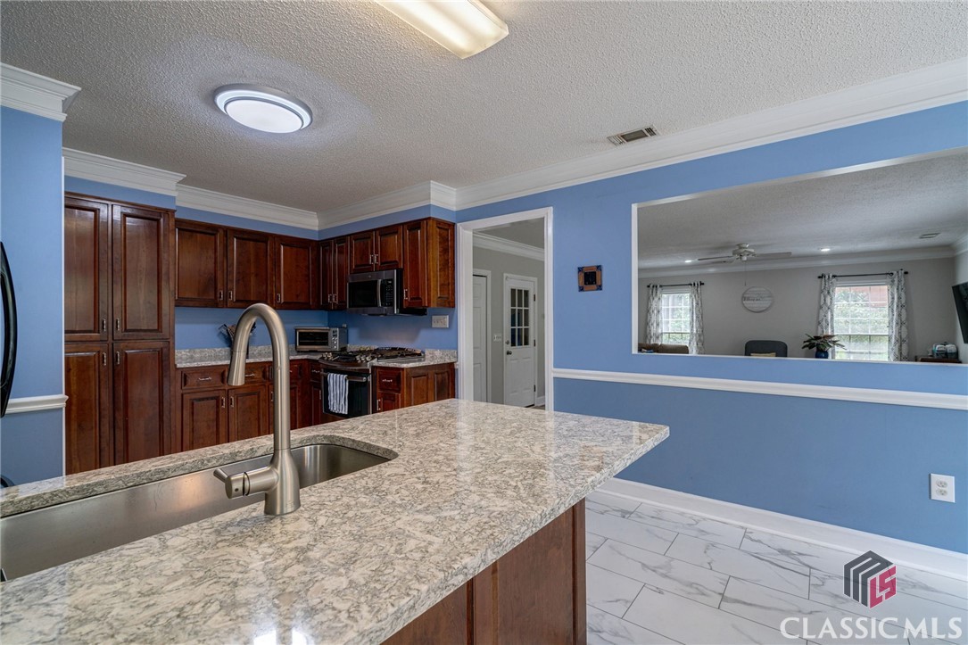 130 Woodhaven Ridge