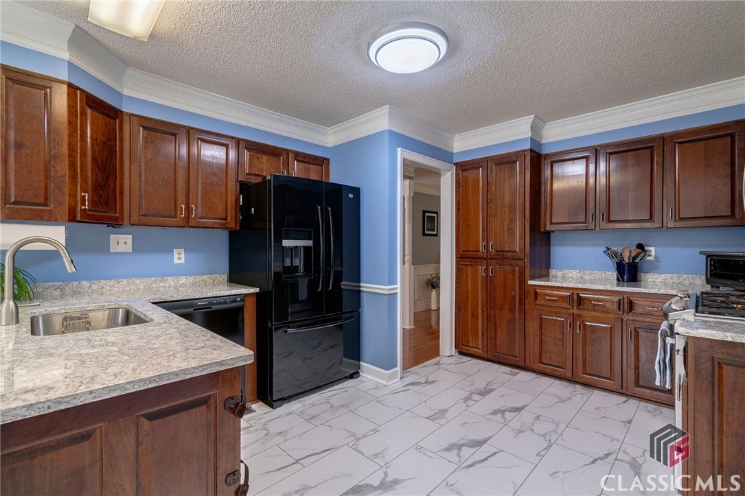 130 Woodhaven Ridge