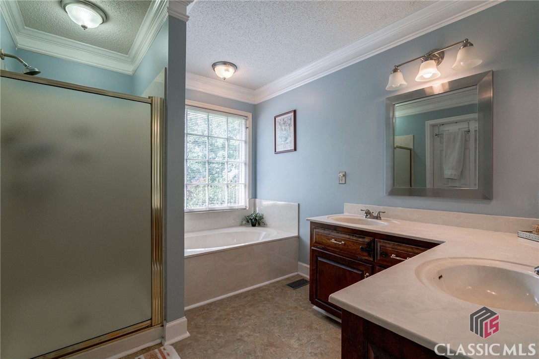 130 Woodhaven Ridge