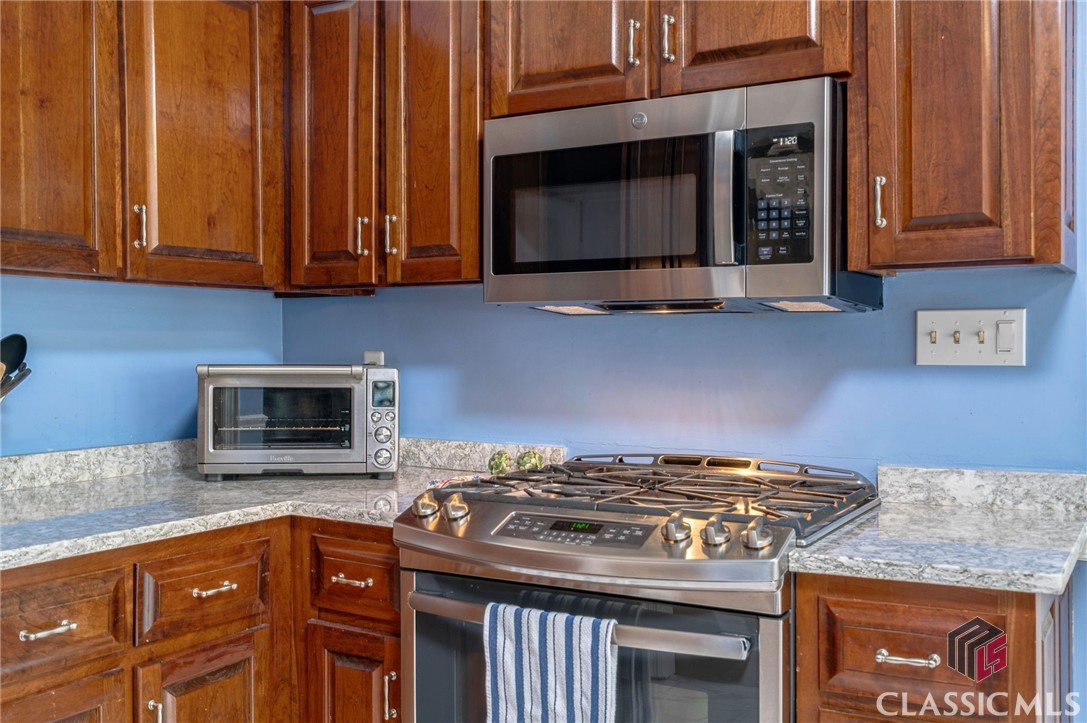 130 Woodhaven Ridge